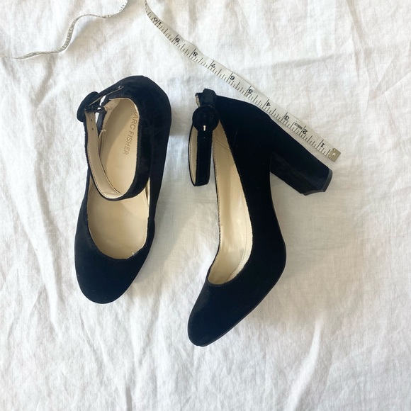 Marc Fisher Ion Ankle Strap Heel Black Velvet - Picture 9 of 15